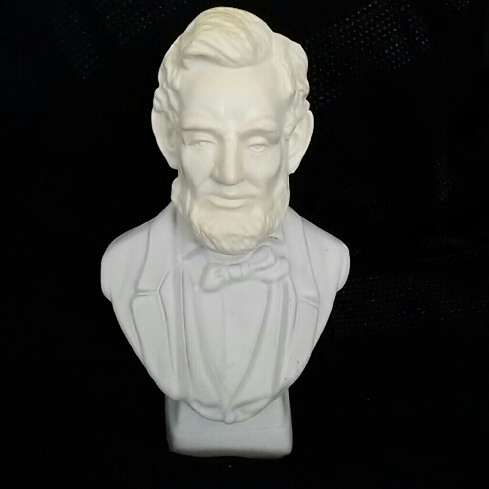 Vintage Avon fragrance collector bottle-  Bust